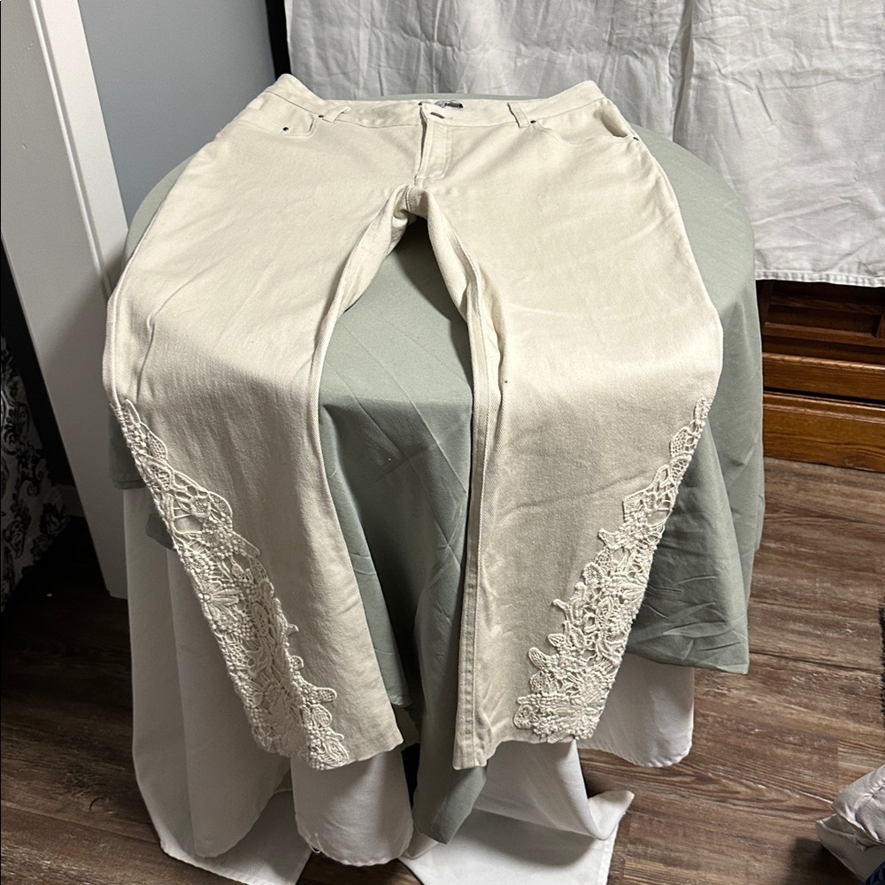 John Mark Off-White Textured Pants
